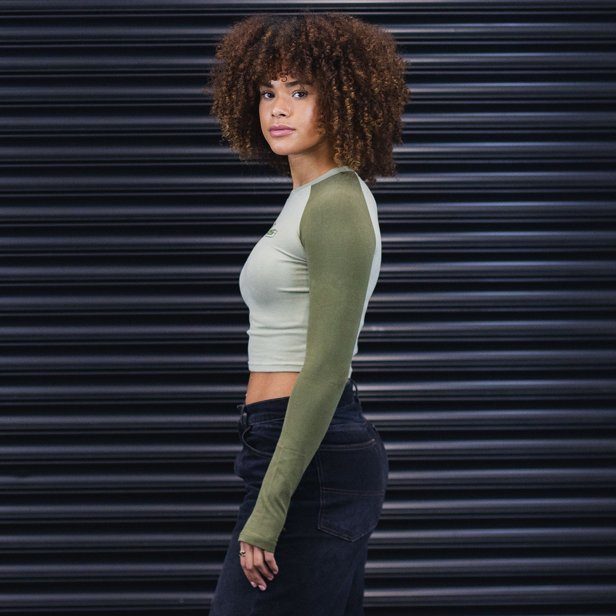 Long-Sleeve Crop Top – Khaki