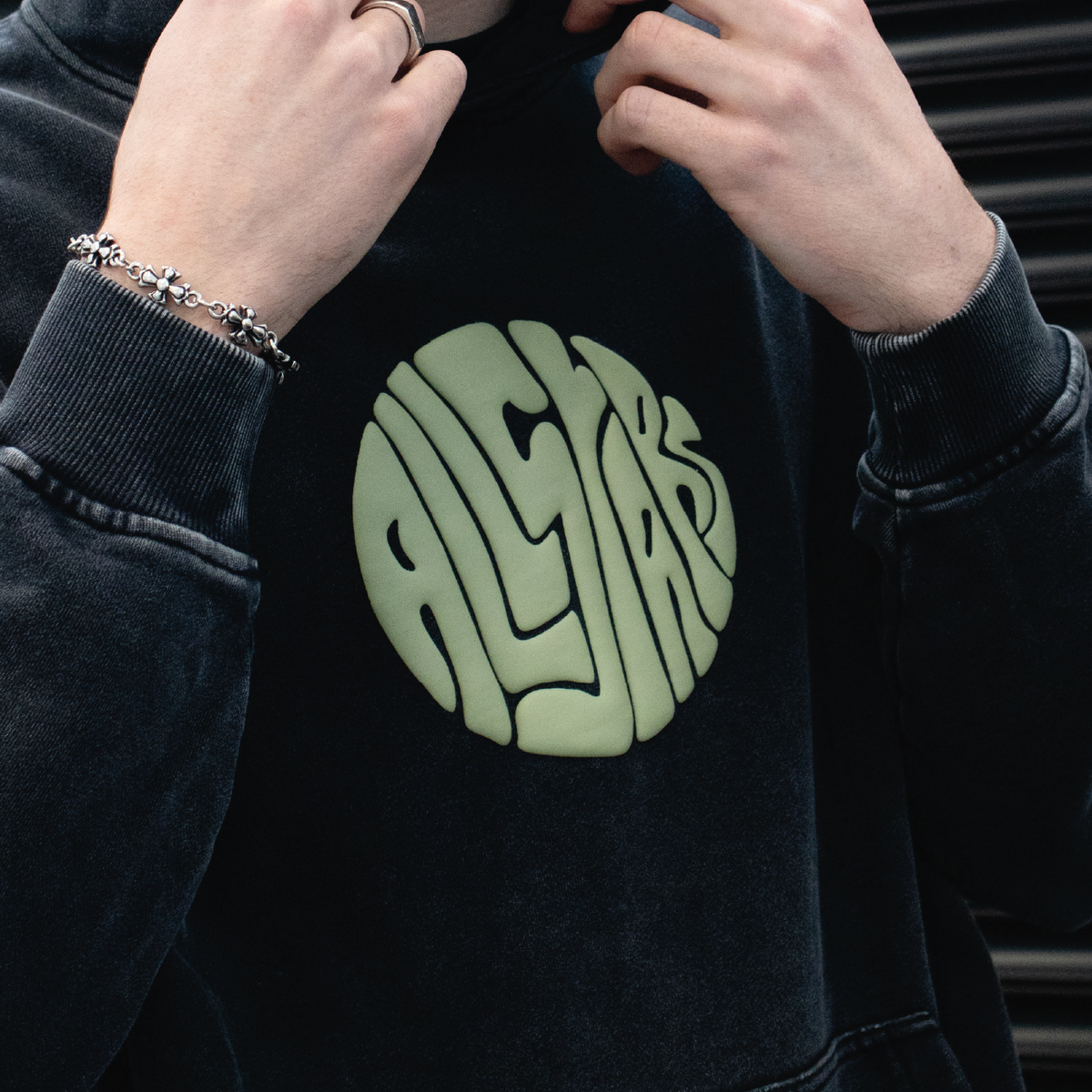 Rounded Logo Hoodie – Acid Wash Black