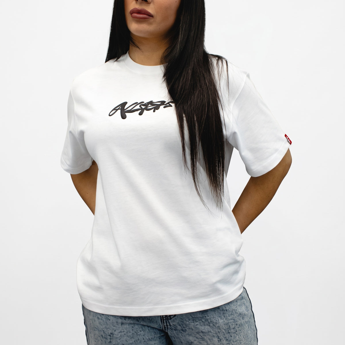 Script Logo T-Shirt – White – DnB Allstars
