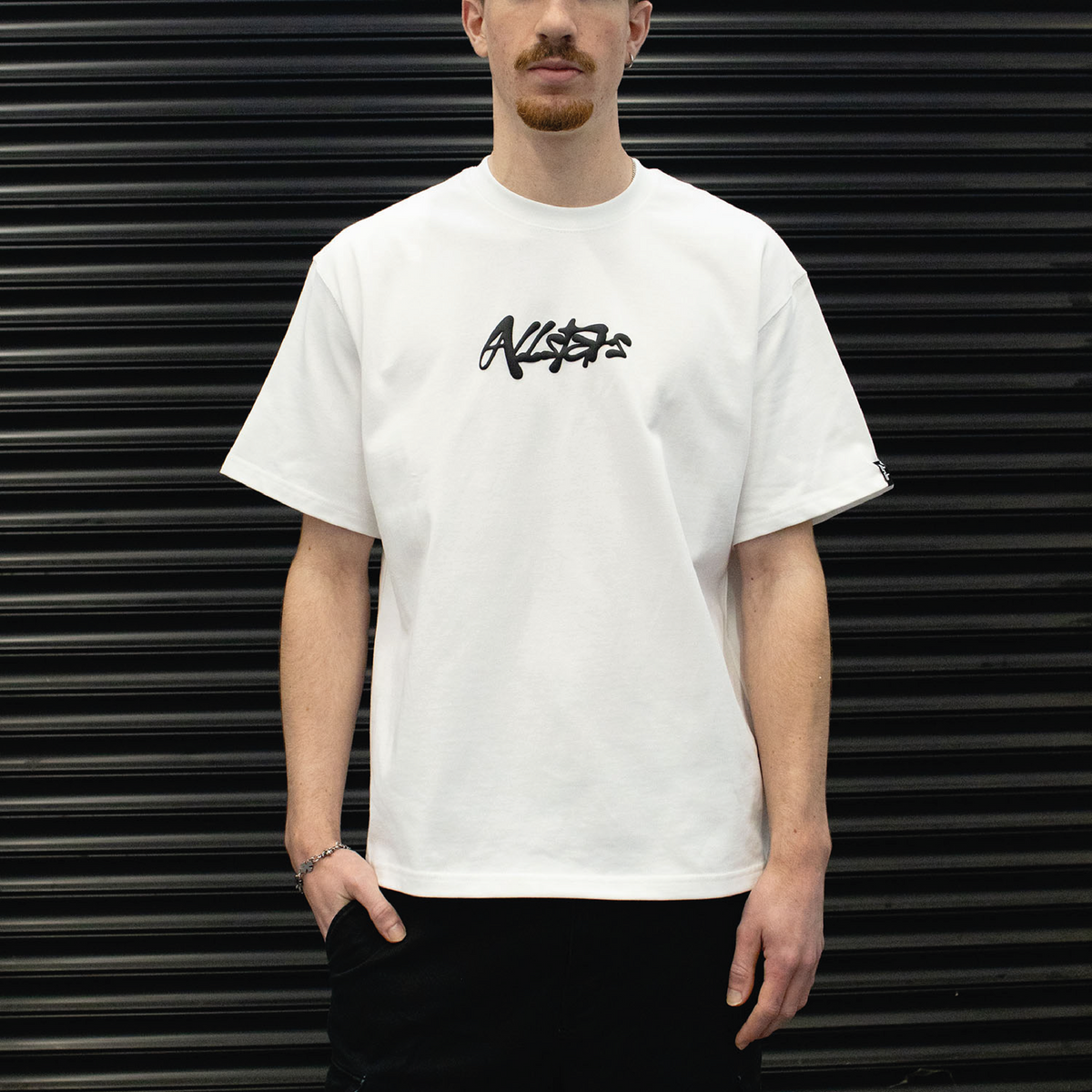 Script Logo T-Shirt – White